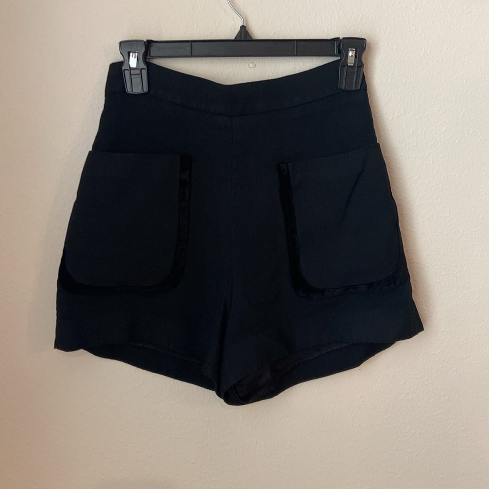 SANDRO H20 Ellie Black Shorts - Picture 2 of 5